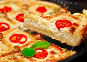 Tartă aperitiv – Tartă de casă cu brânză și cașcaval – Rețetă rapidă și gustoasă