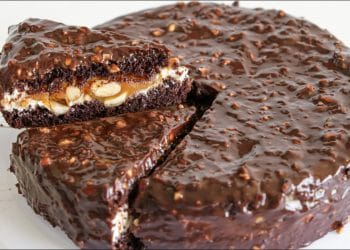 Tort de casă Snickers – Rețeta preferată a nepoților mei, este un deliciu – Rețetă pas cu pas, cu imagini