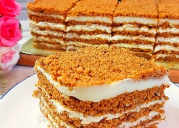 Prăjitură de casă rapidă și delicioasă, gata în 15 minute – Prăjitură cu cremă fină și straturi crocante